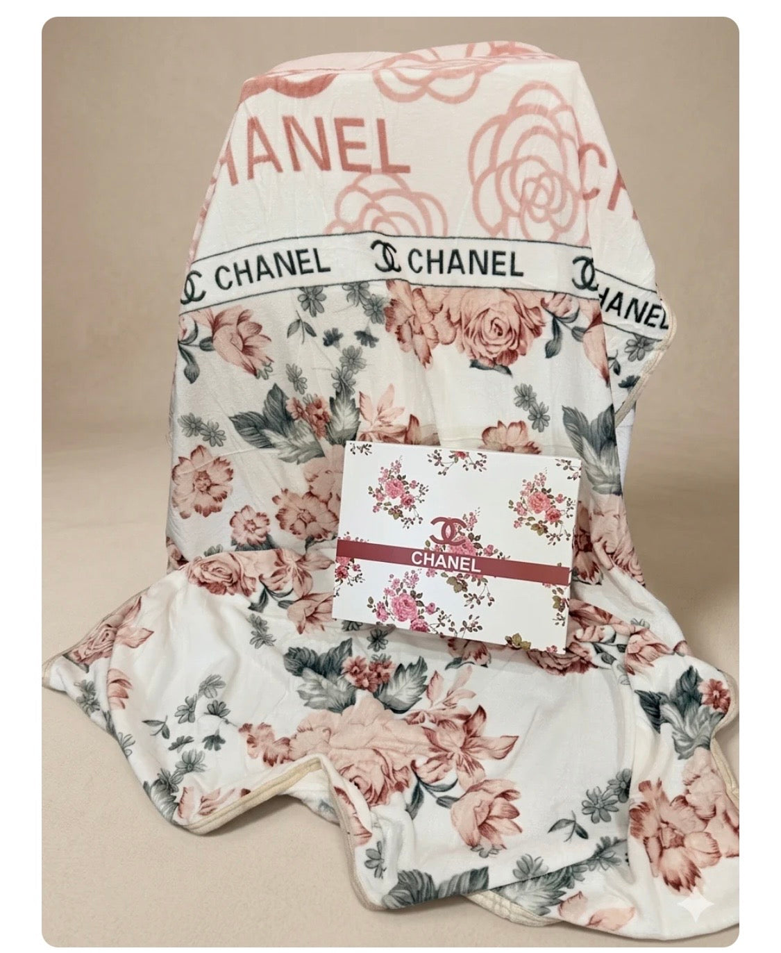 White C Print Blanket