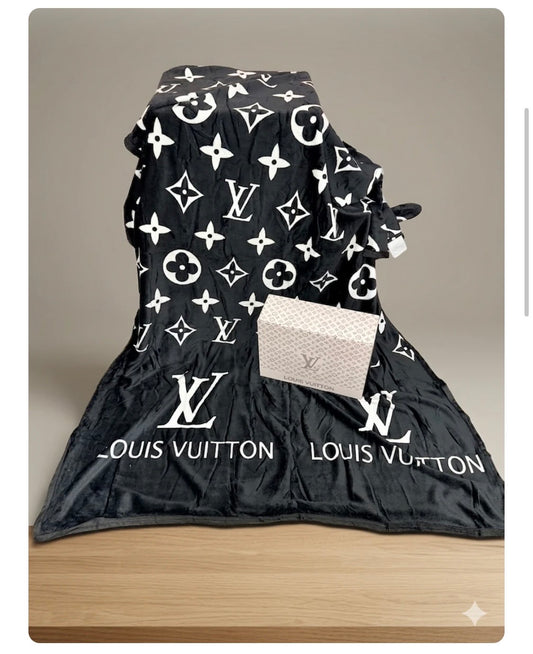 Black Flower Print Blanket